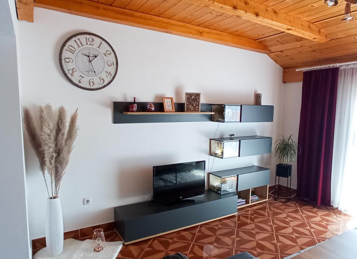 Apartment Aleksandra Malinska Dış mekan fotoğraf